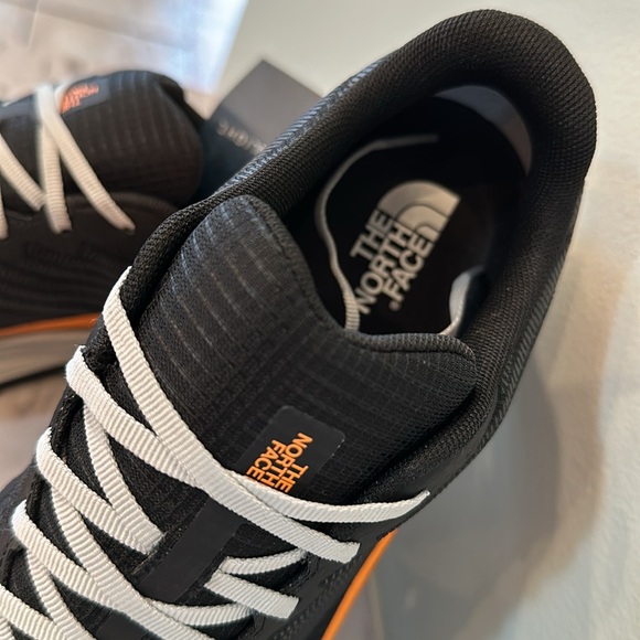 The North Face Men’s Vectiv Levitum FUTURELIGHT Trail Running Sneakers - Picture 10 of 12